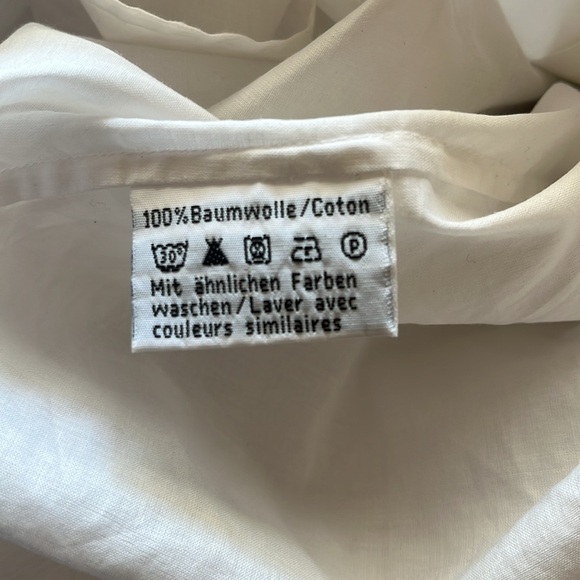 Essential Tomassia Collarless White Button Down Shirt Size 40 - Picture 9 of 10